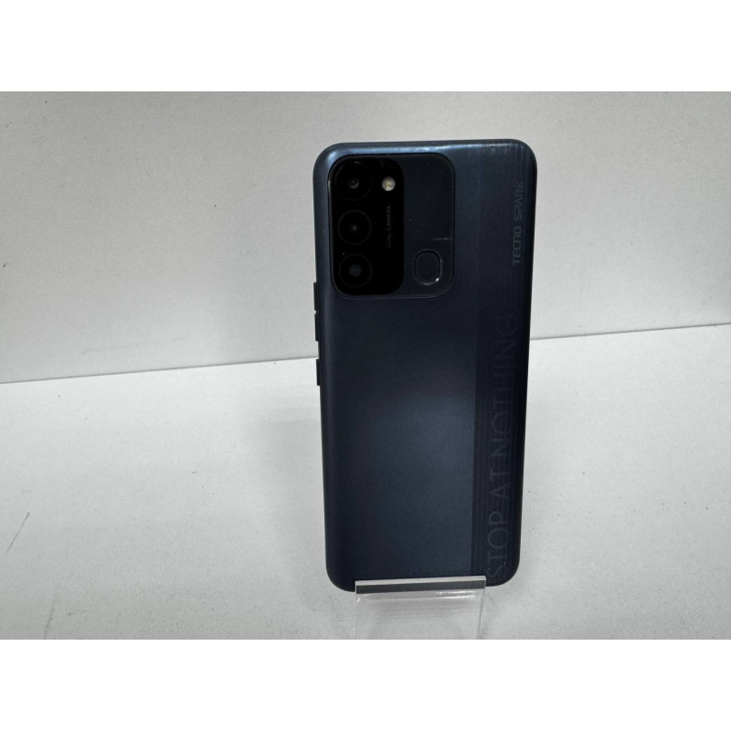 Мобильный телефон Tecno Spark 8C 4/64 GB            
            б/у