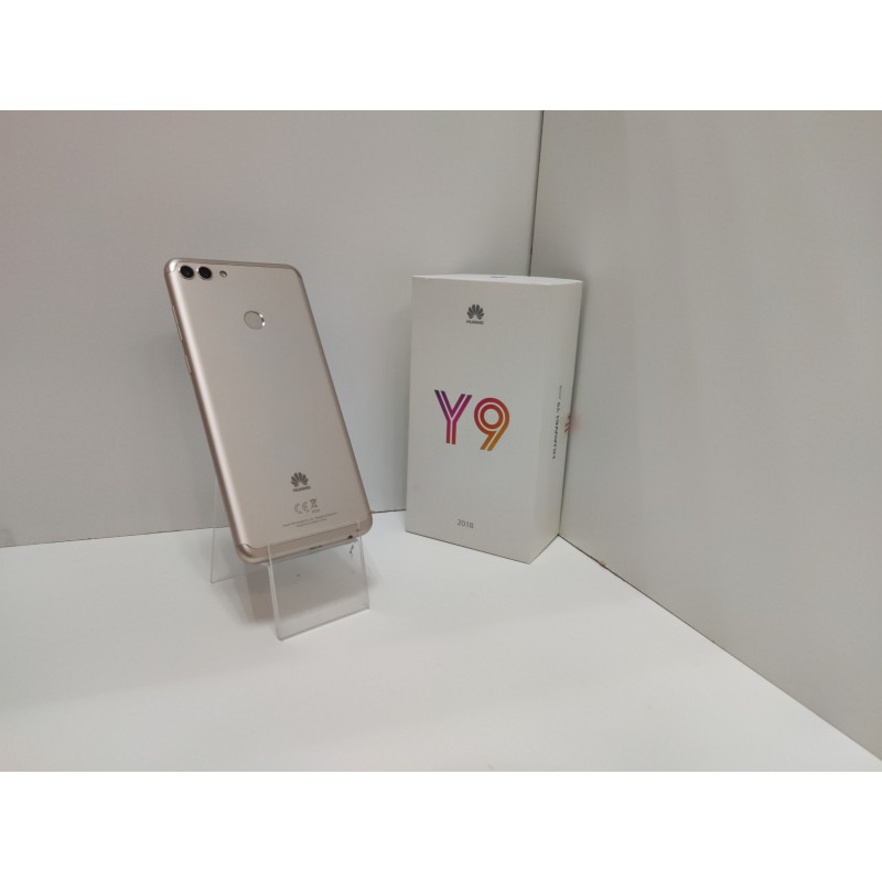 Мобильный телефон Huawei Y9 2018 3/32 GB            
            б/у