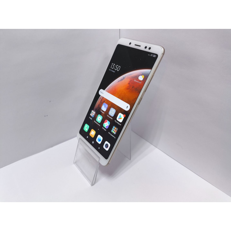 Мобильный телефон Xiaomi Redmi Note 5 3/32 GB            
            б/у