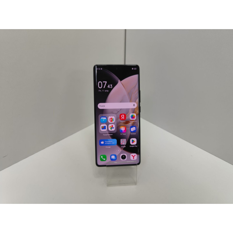 Мобильный телефон Tecno Camon 30s 8/256 GB            
            б/у