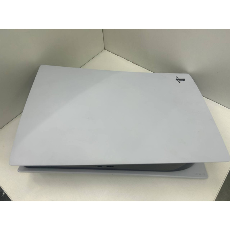 Игровые приставки Sony Playstation 5 CFI-1108A            
            б/у