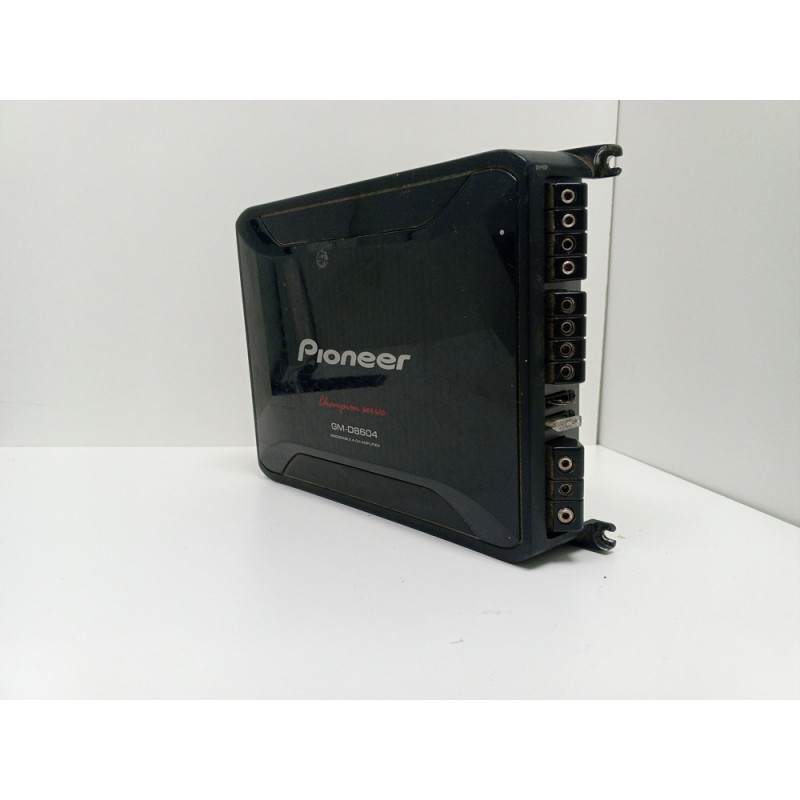 Усилитель Автомобильный Pioneer GM-D8604            
            б/у