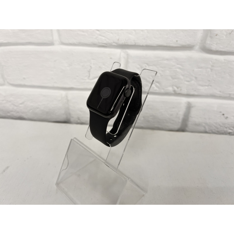 Умные Часы Apple Watch Nike SE 40mm            
            б/у