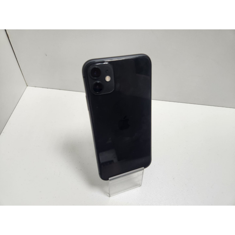 Мобильный телефон Apple iPhone 11 4/128 GB            
            б/у