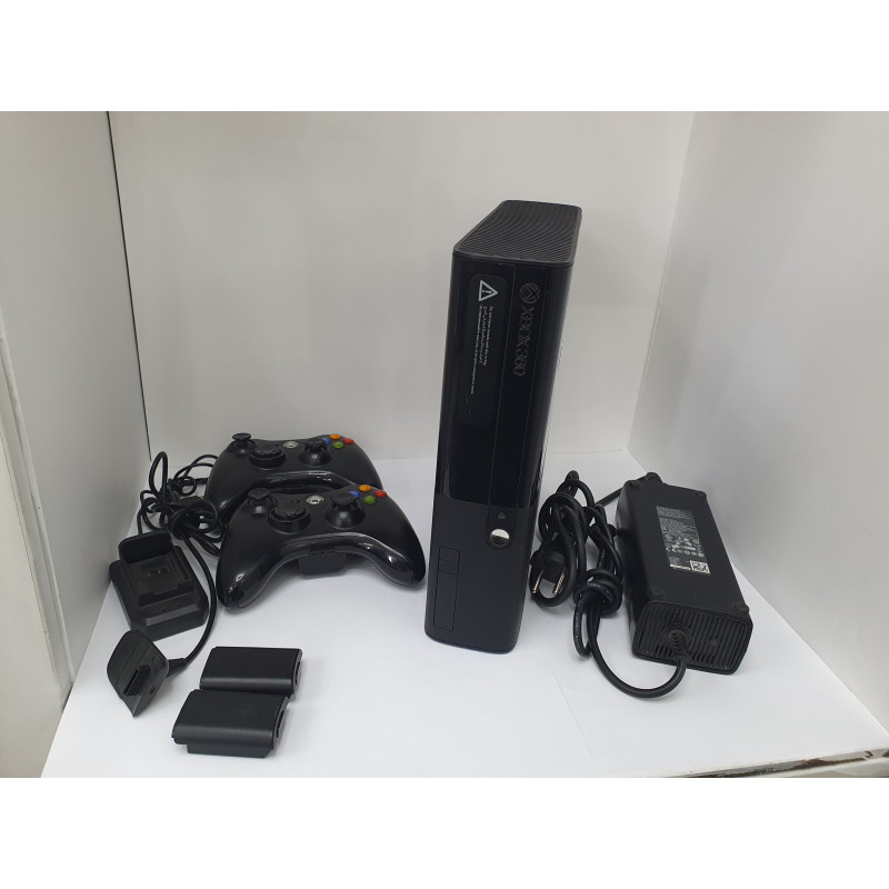 Игровые приставки Xbox 360 E 250gb            
            б/у