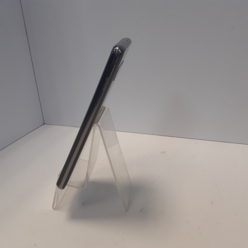 Мобильный телефон Samsung Galaxy S10 8/128 GB            
            б/у
