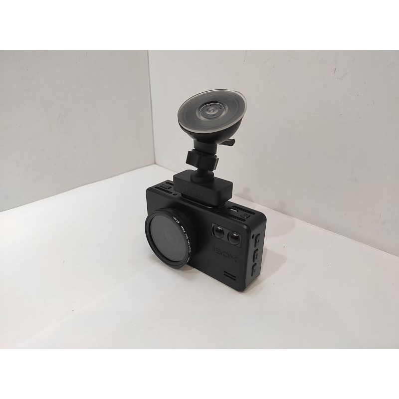 Видеорегистратор iBox iCON WiFi Signature Dual            
            б/у