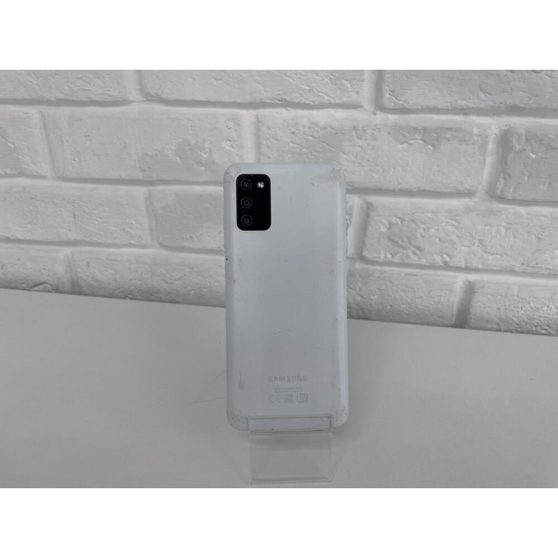 Мобильный телефон Samsung Galaxy A01 2/16 GB            
            б/у
