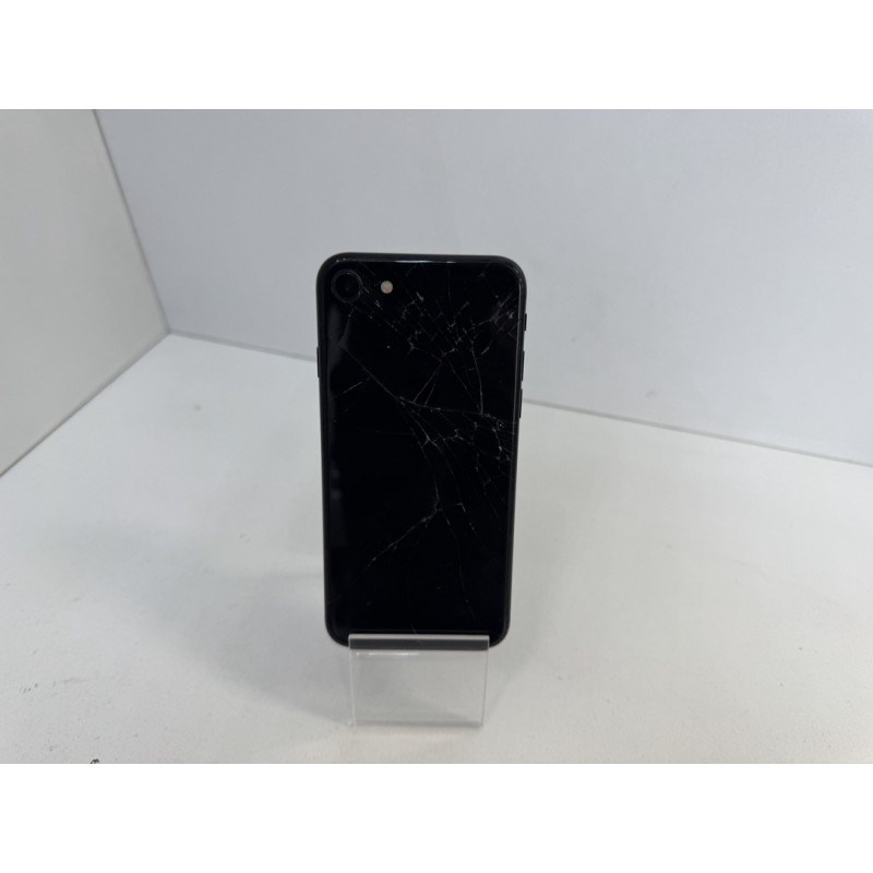 Мобильный телефон Apple iPhone SE 2022 4/64 GB            
            б/у