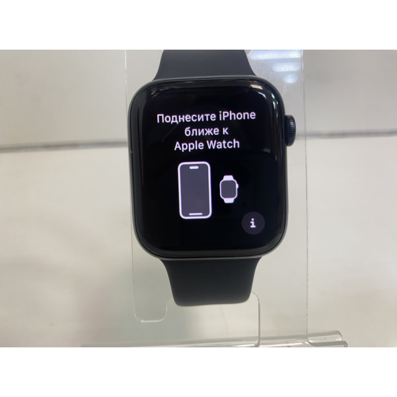 Умные Часы Apple Watch SE 2022            
            б/у