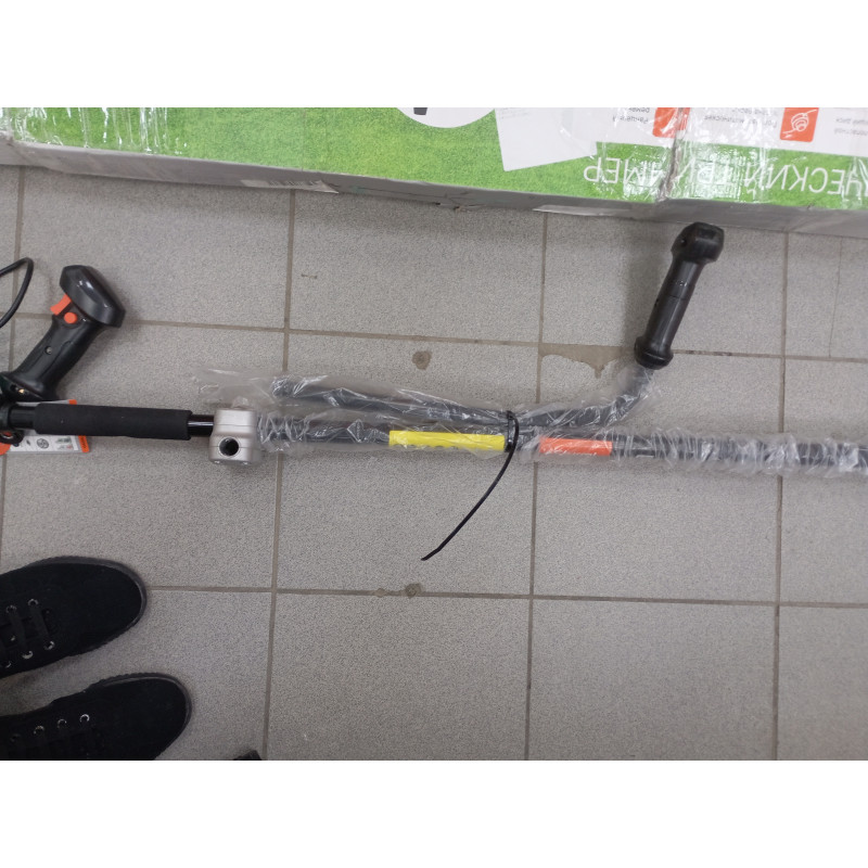 Триммер электрический Sturm GT1800BS            
            б/у