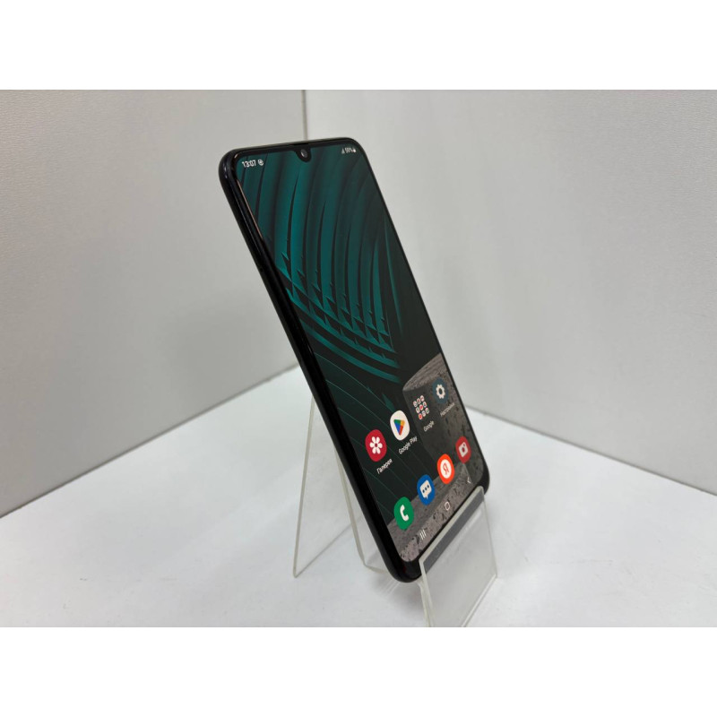 Мобильный телефон Samsung Galaxy M21 SM-M215F 4/64 GB            
            б/у
