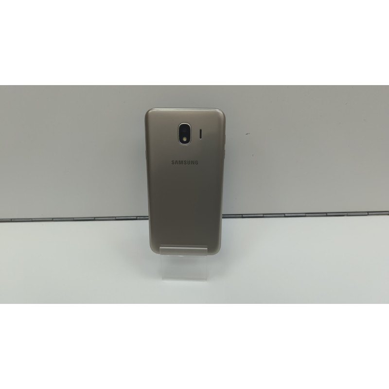Мобильный телефон Samsung Galaxy J4 (2018) 3/32 GB            
            б/у