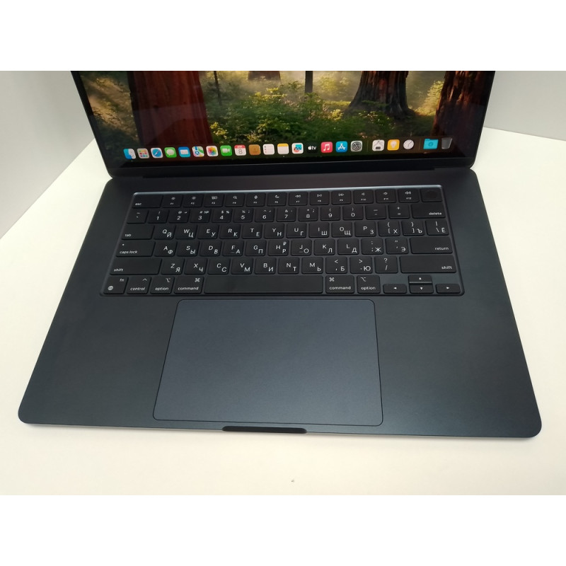 Ноутбук Apple MacBook Air 15 M2 2023 8/256            
            б/у