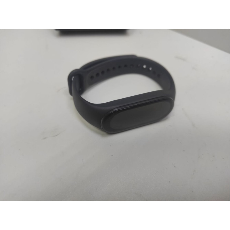 Фитнес-браслеты Xiaomi Mi Smart Band 7            
            б/у