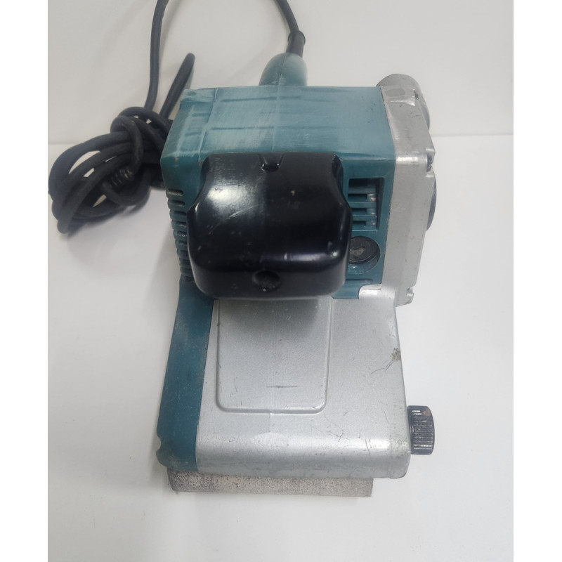 Ленточная шлифовальная машина Makita 9404            
            б/у