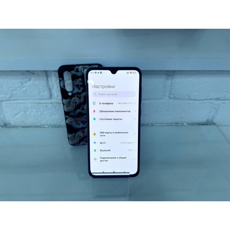 Мобильный телефон Xiaomi Mi 9 SE 6/64 GB            
            б/у