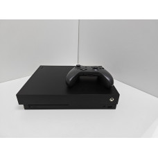 Игровые приставки Microsoft Xbox One X 1TB            
            б/у