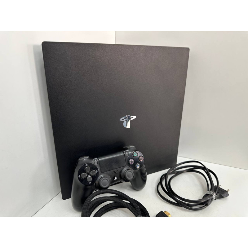 Игровые приставки Sony Playstation 4 PRO 1TB (CUH-7216B)            
            б/у