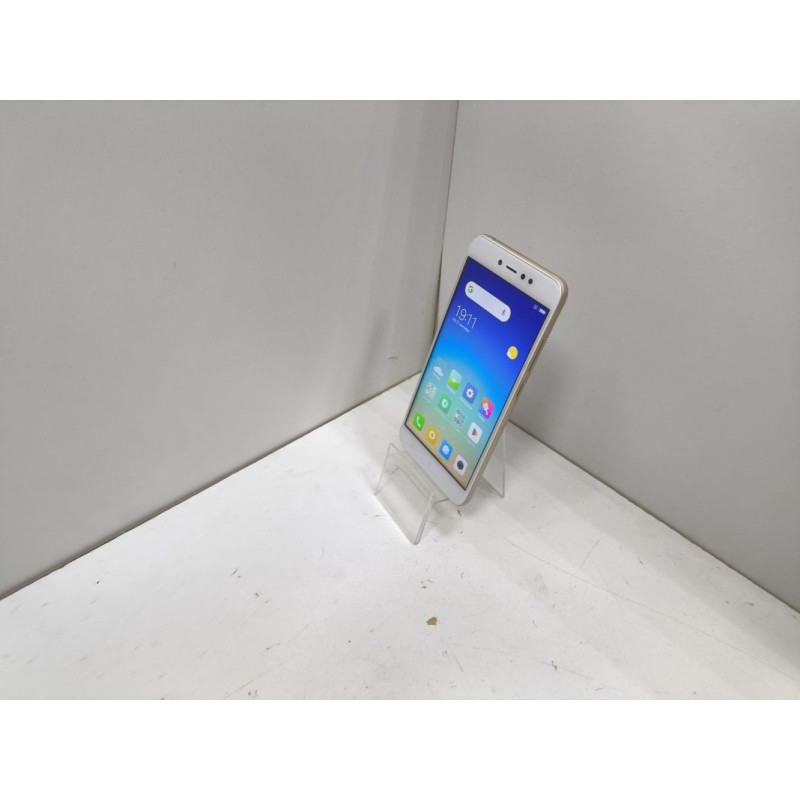 Мобильный телефон Xiaomi Redmi Note 5A 4/64 GB            
            б/у