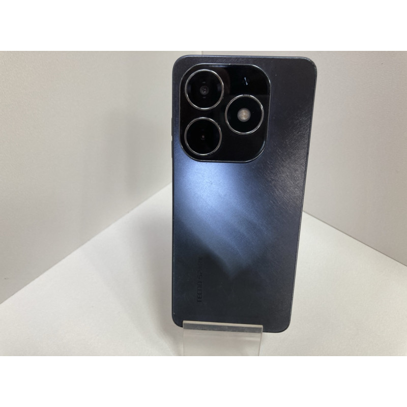 Мобильный телефон Tecno Spark 20 8/256 GB            
            б/у