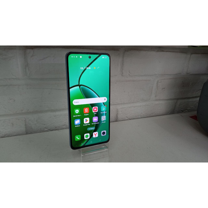 Мобильный телефон REALME 12 8/256 GB            
            б/у