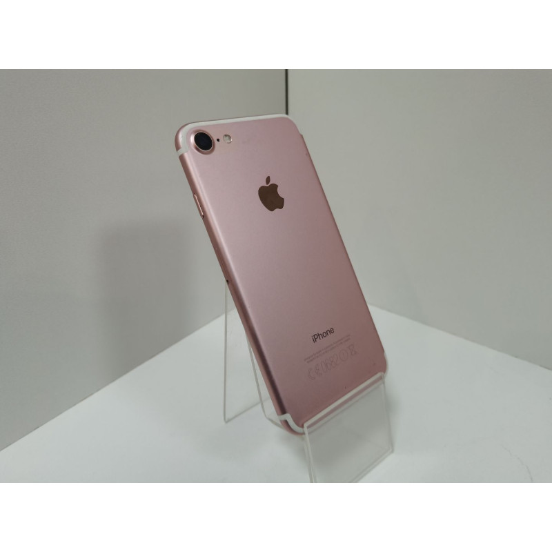 Мобильный телефон Apple iPhone 7 2/32 GB            
            б/у