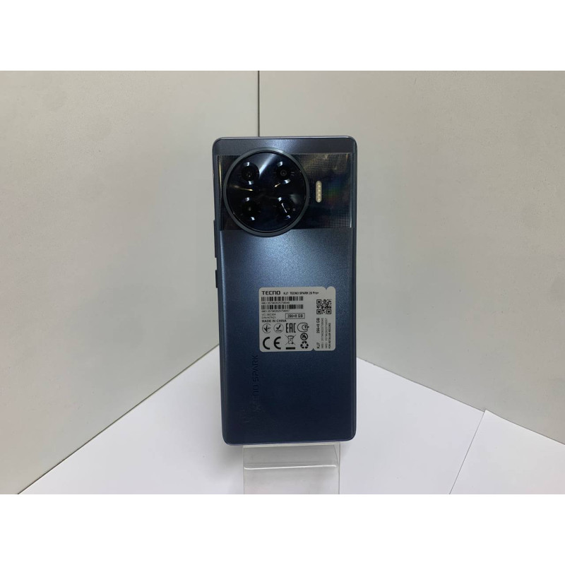 Мобильный телефон Tecno SPARK 20 Pro+ 8/256 GB            
            б/у