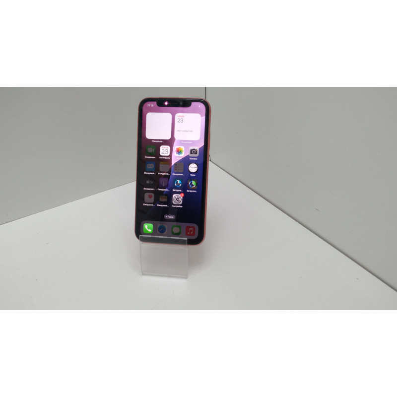 Мобильный телефон Apple iPhone XR 3/128 GB            
            б/у