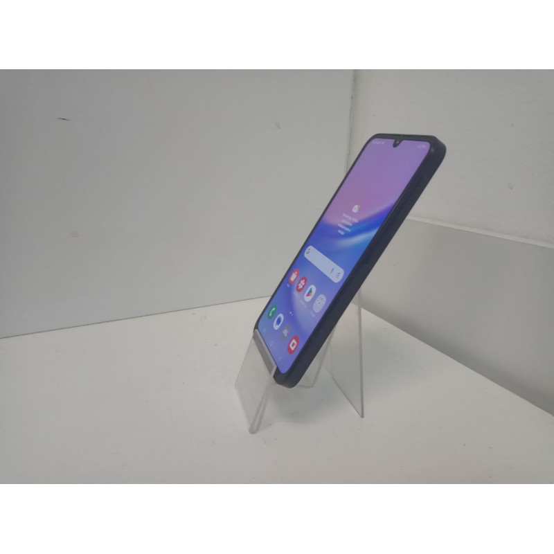 Мобильный телефон Samsung Galaxy A15 4/128 GB            
            б/у