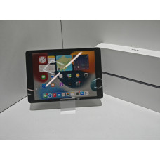 Планшет без SIM-карты Apple iPad (9th Gen) Wi-Fi 3/64GB            
            б/у