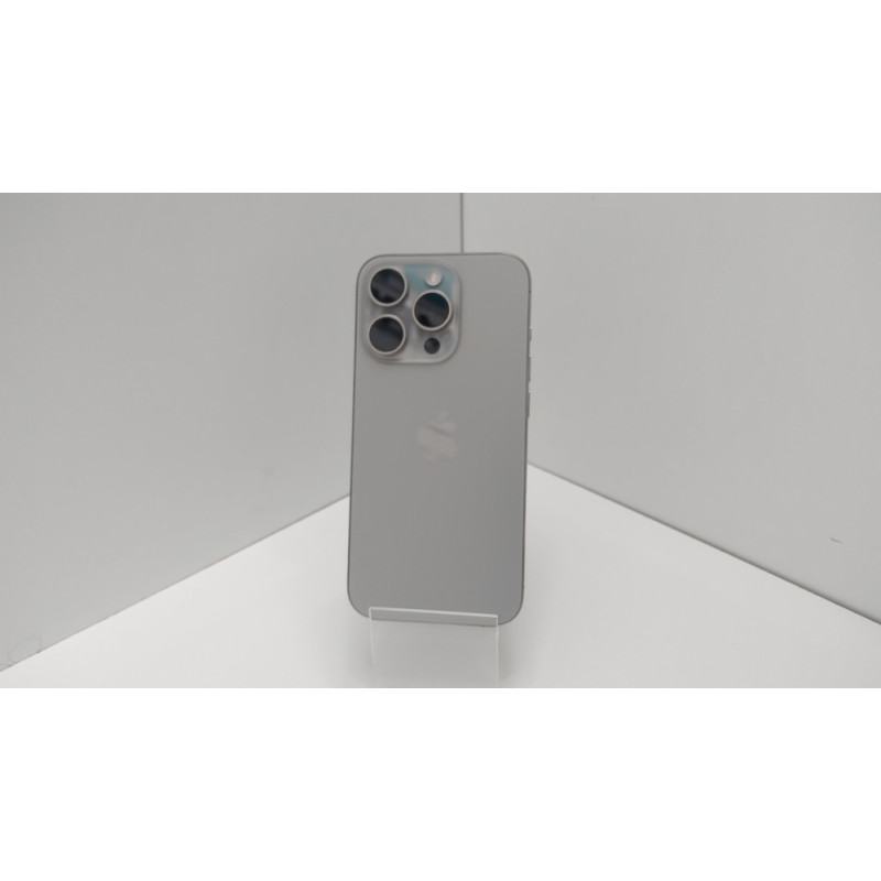 Мобильный телефон Apple iPhone 15 Pro 8/256 GB                        б/у