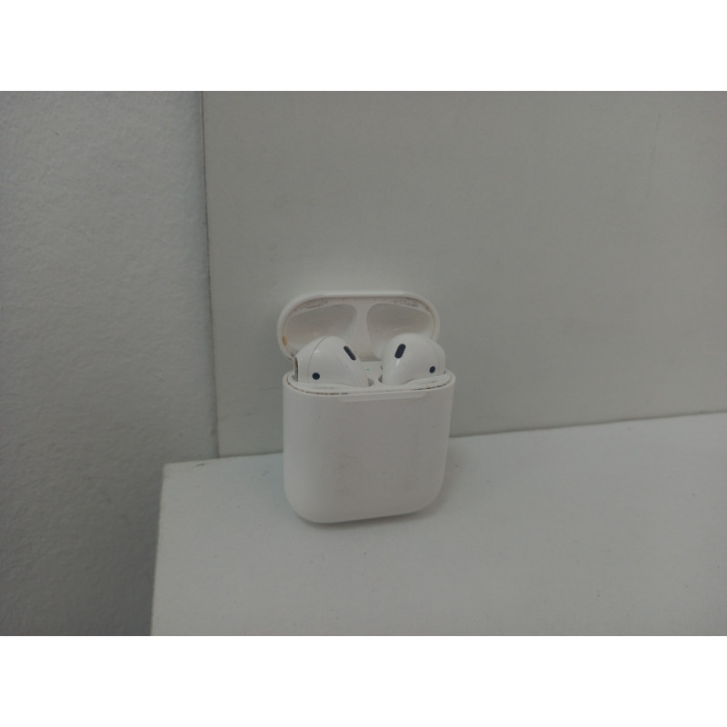 Наушники Беспроводные Внутриканальные Apple AirPods 2 серии A1602            
            б/у