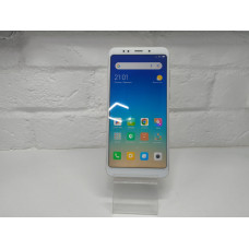Мобильный телефон Xiaomi Redmi 5 Plus 4/64 GB.            
            б/у