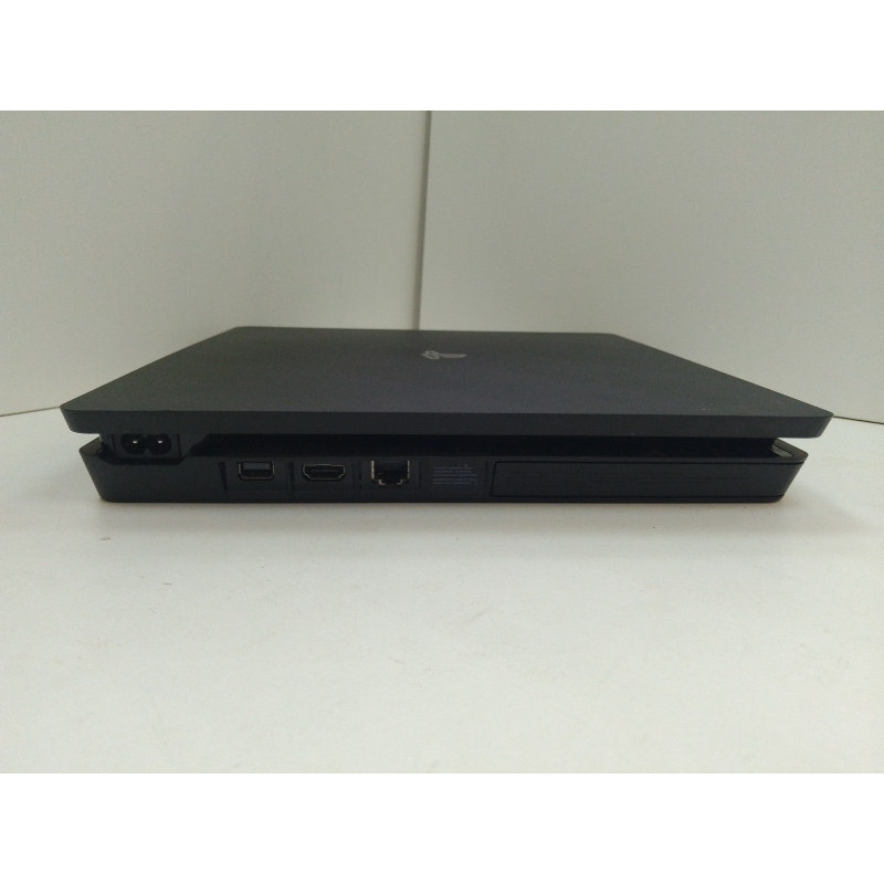 Игровые приставки Sony Playstation 4 SLIM 1TB (CUH-2208B)            
            б/у