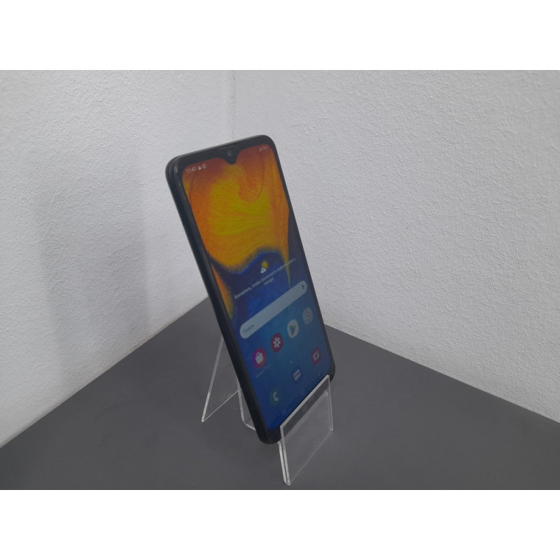 Мобильный телефон Samsung Galaxy A20 3/32 GB            
            б/у
