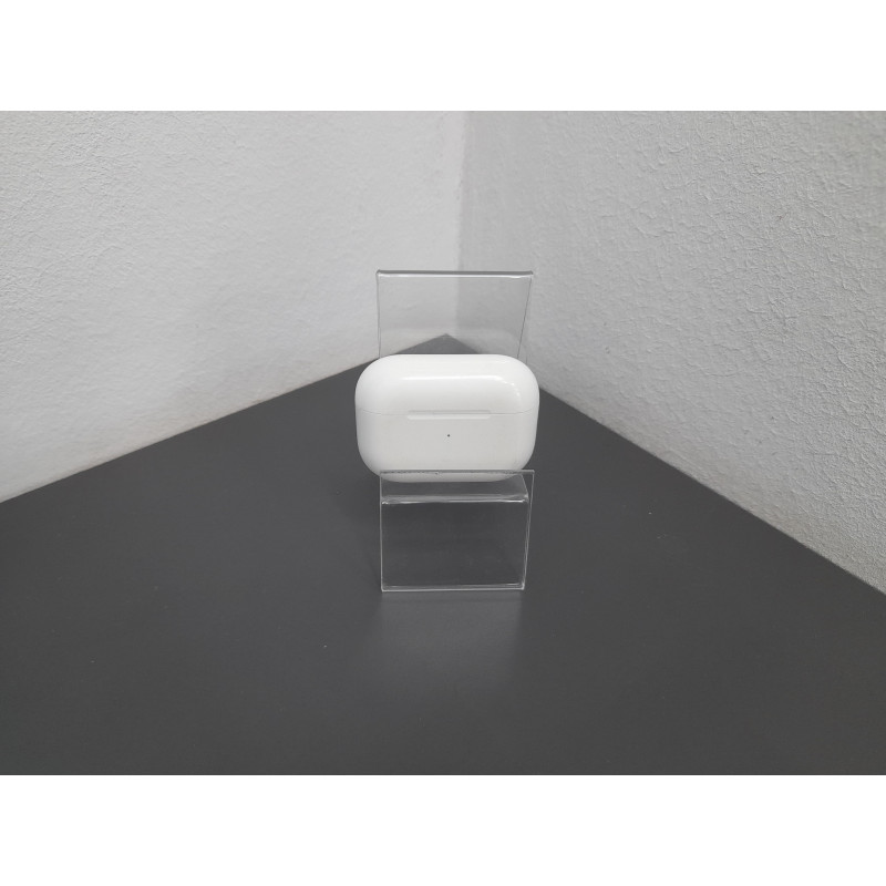 Наушники Беспроводные Внутриканальные Apple AirPods Pro            
            б/у