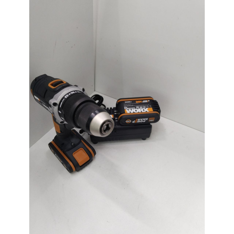 Шуруповерт Worx WX372