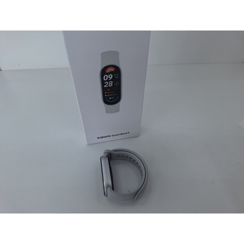 Фитнес-браслеты Xiaomi Smart Band 9            
            б/у