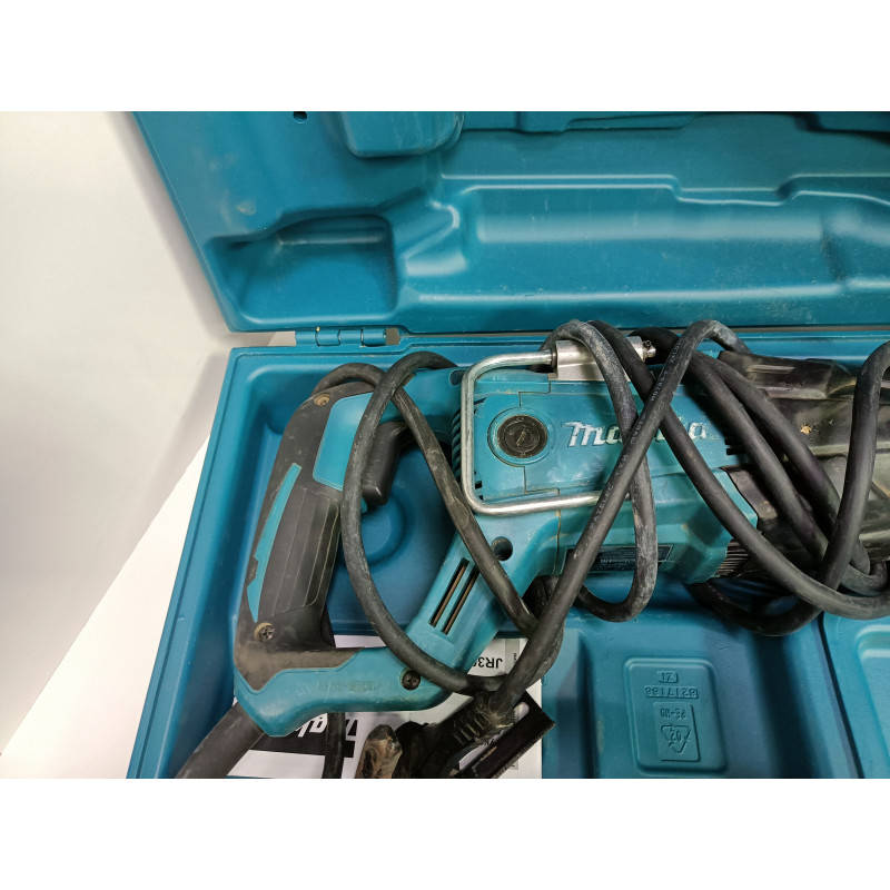 Сабельная пила Makita JR3061T            
            б/у