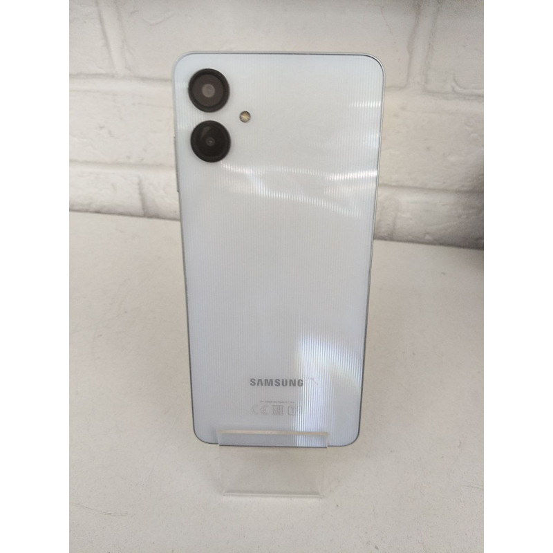 Мобильный телефон Samsung Galaxy A06 4/128 GB            
            б/у