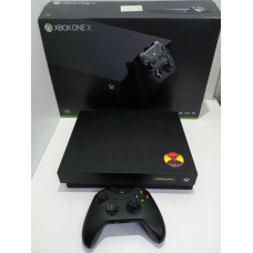 Игровые приставки Microsoft Xbox One X 1TB            
            б/у