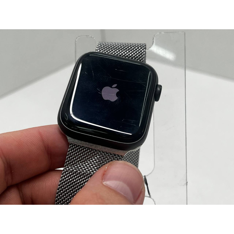 Умные Часы Apple Watch SE 44mm            
            б/у