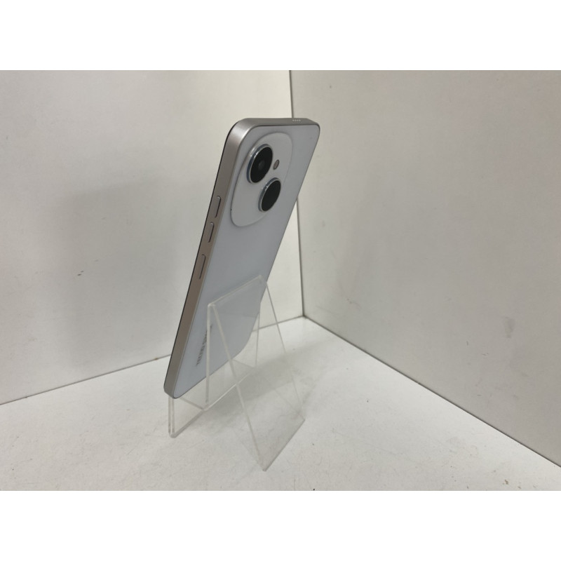 Мобильный телефон Tecno SPARK GO 1 KL4 3/64 GB            
            б/у