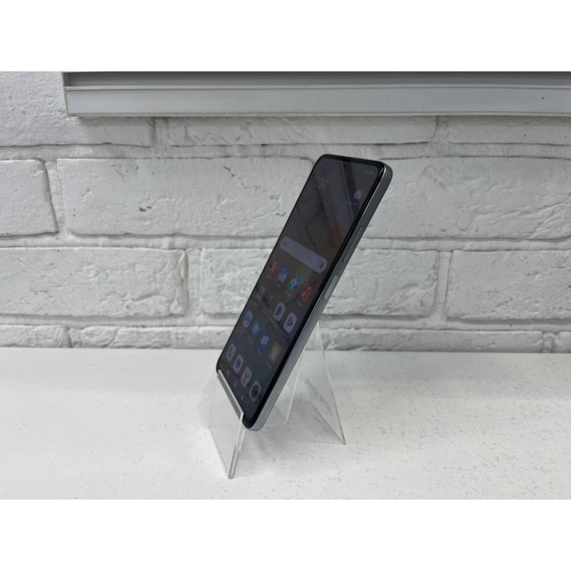 Мобильный телефон Xiaomi Redmi Note 12 Pro 8/256 GB            
            б/у