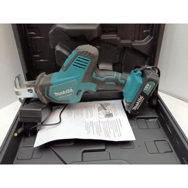 Аккумуляторная сабельная пила Makita DJR105M            
            б/у
