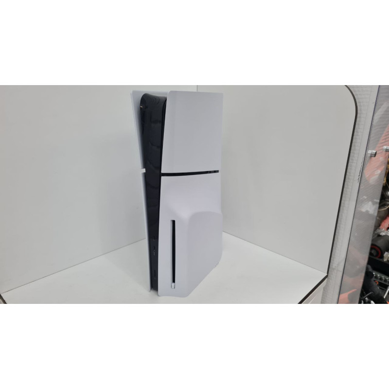 Игровые приставки Sony Playstation 5 Slim 1TB (CFI-2018)            
            б/у