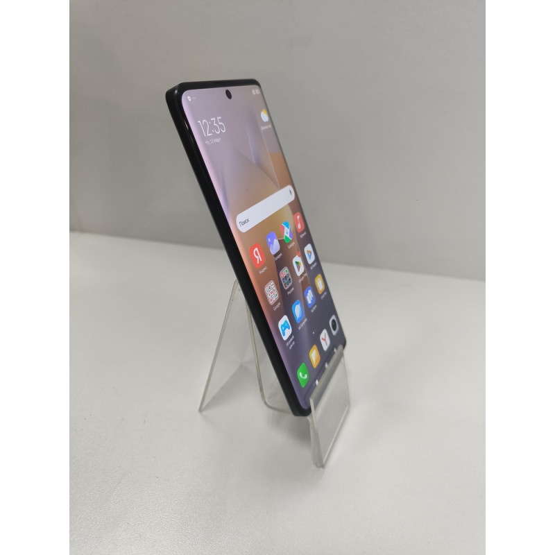 Мобильный телефон Xiaomi Redmi Note 13 Pro+ 12/512 GB            
            б/у