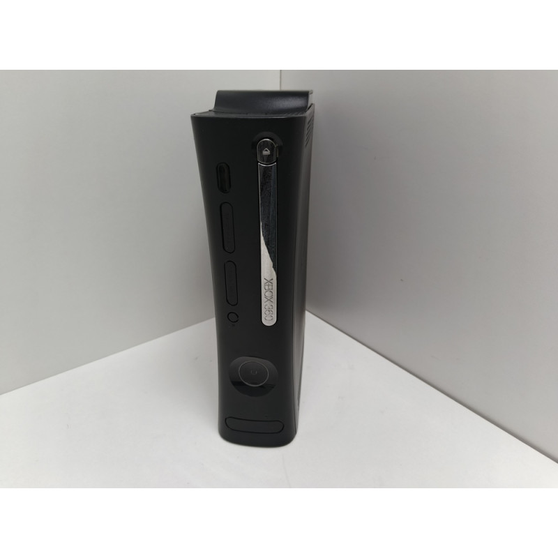 Игровые приставки Microsoft Xbox 360 120GB            
            б/у
