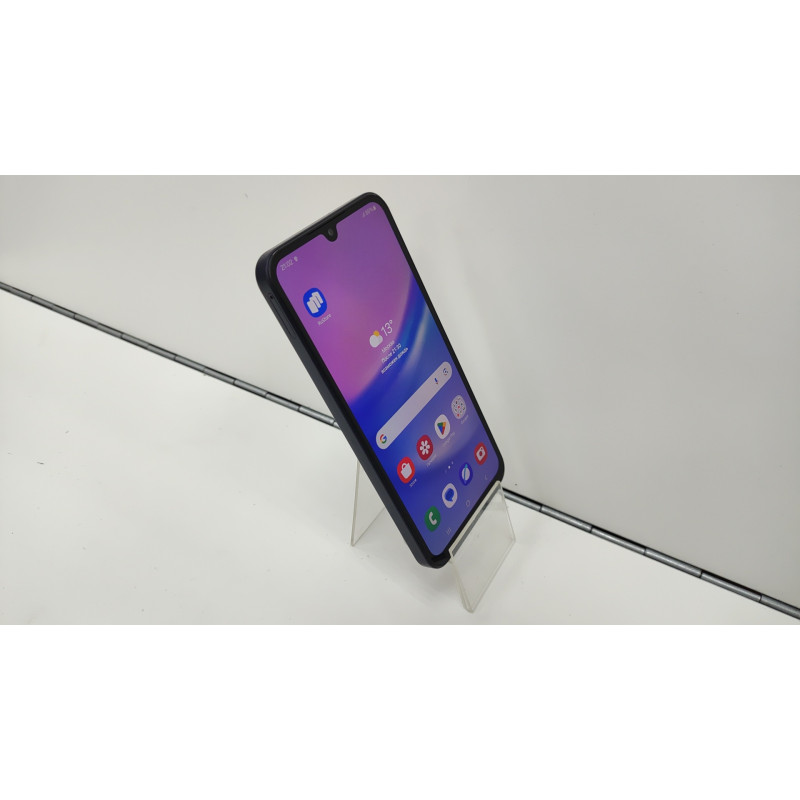 Мобильный телефон Samsung Galaxy A15 8/256 GB            
            б/у